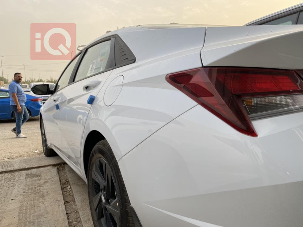 هیوندای ئەلەنترا